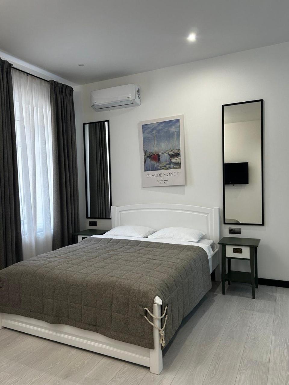 Gosudar Hotel Kropywnycki Zewnętrze zdjęcie
