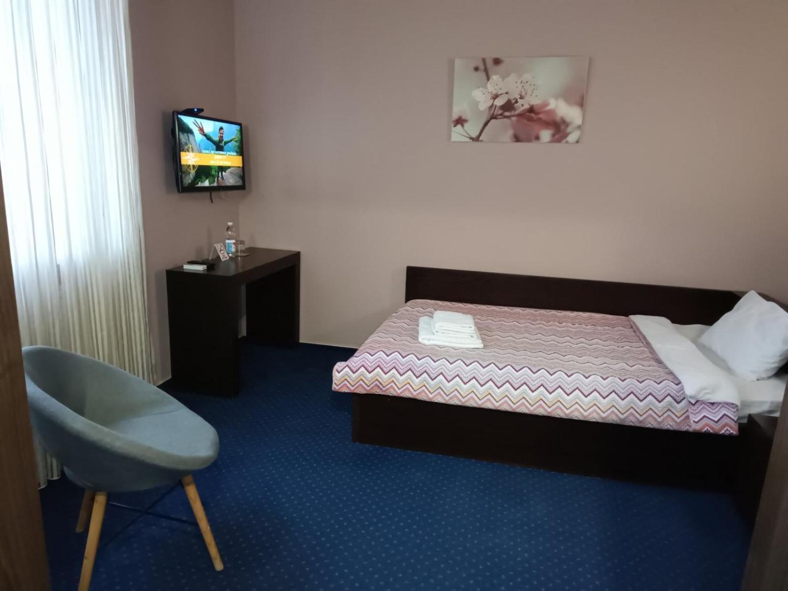 Gosudar Hotel Kropywnycki Zewnętrze zdjęcie
