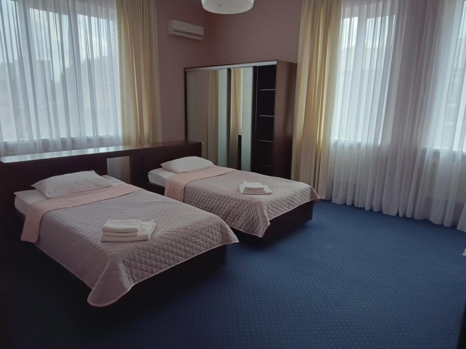 Gosudar Hotel Kropywnycki Zewnętrze zdjęcie