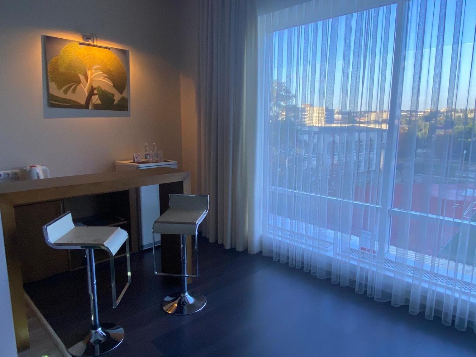 Gosudar Hotel Kropywnycki Zewnętrze zdjęcie
