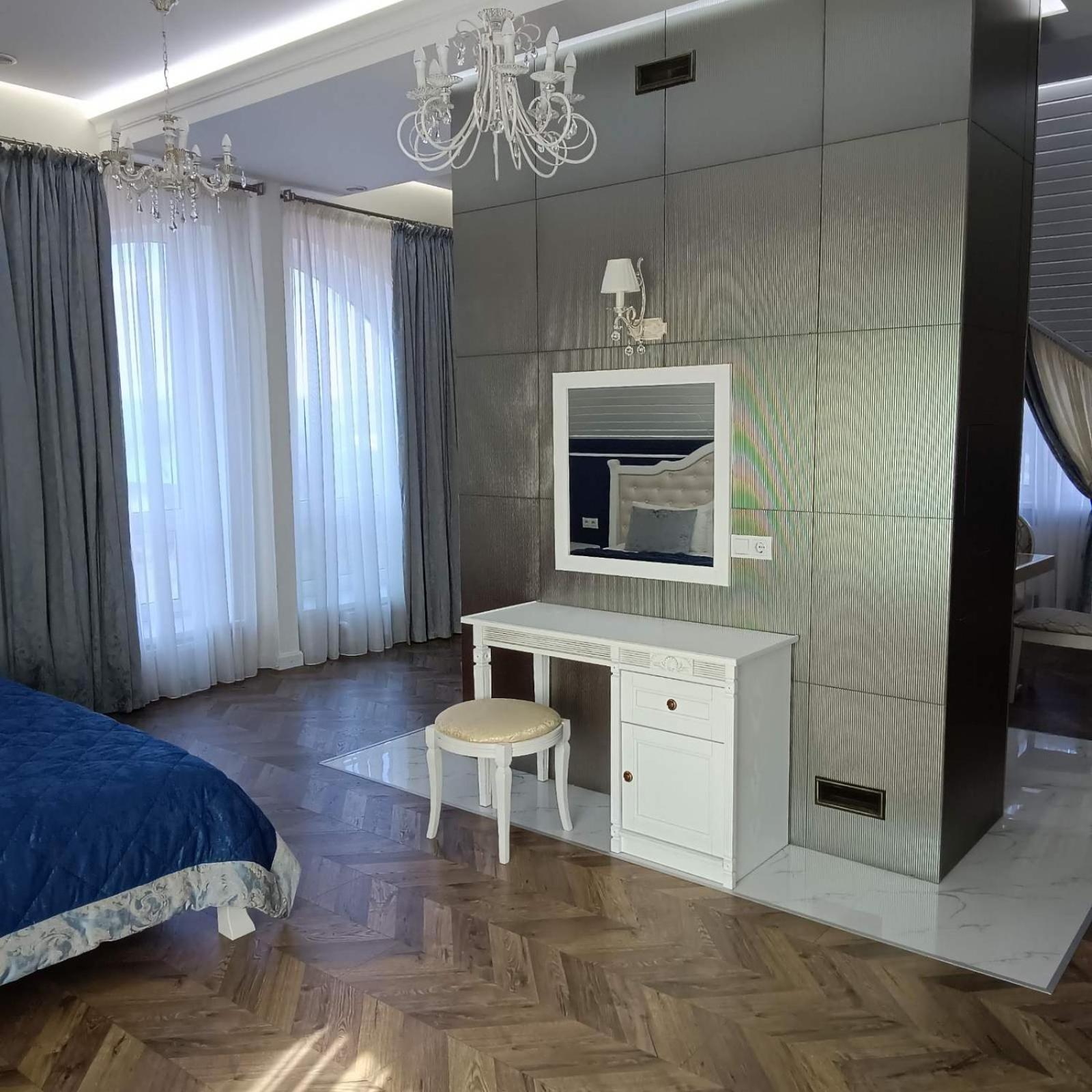 Gosudar Hotel Kropywnycki Zewnętrze zdjęcie