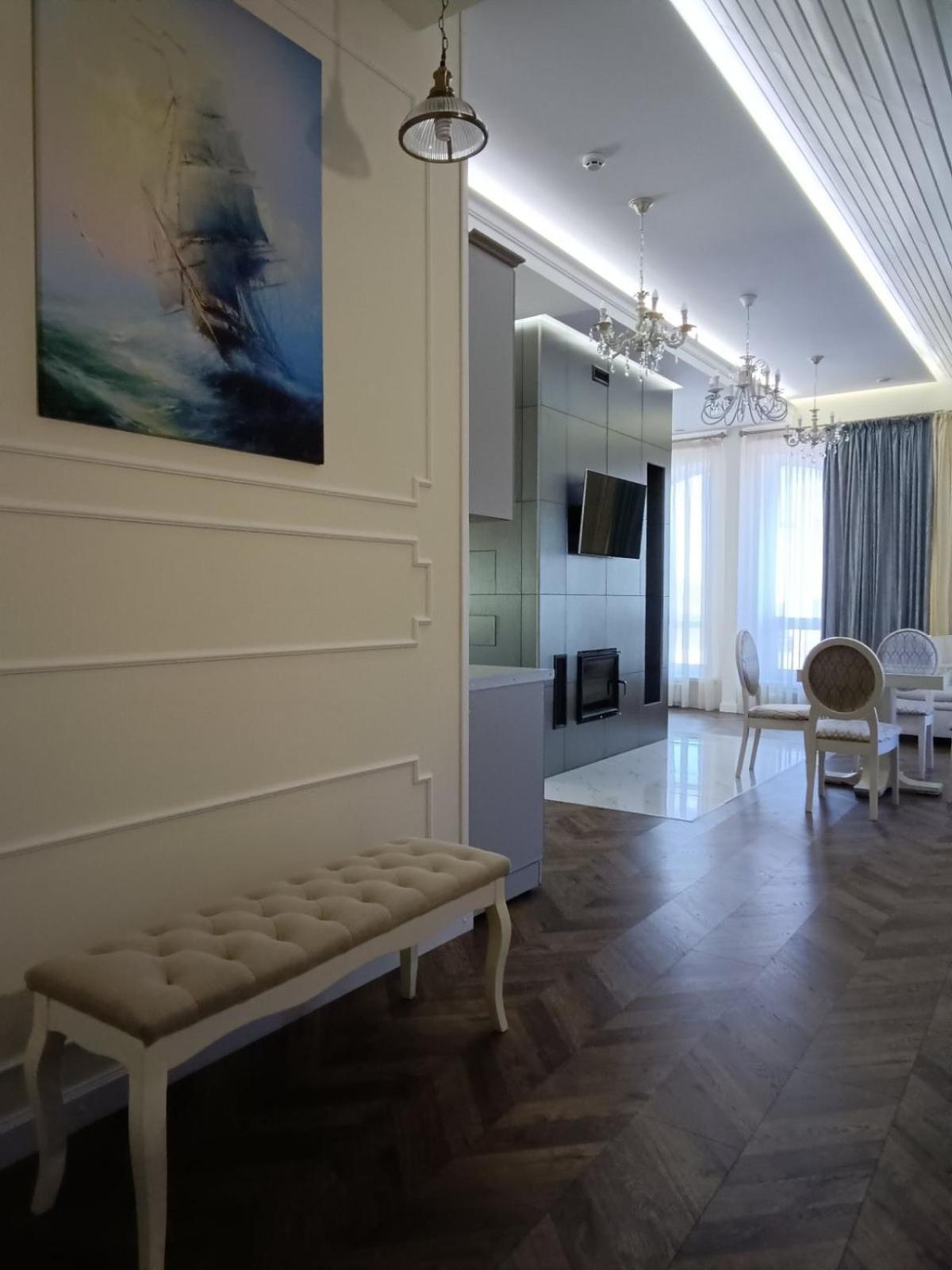 Gosudar Hotel Kropywnycki Zewnętrze zdjęcie