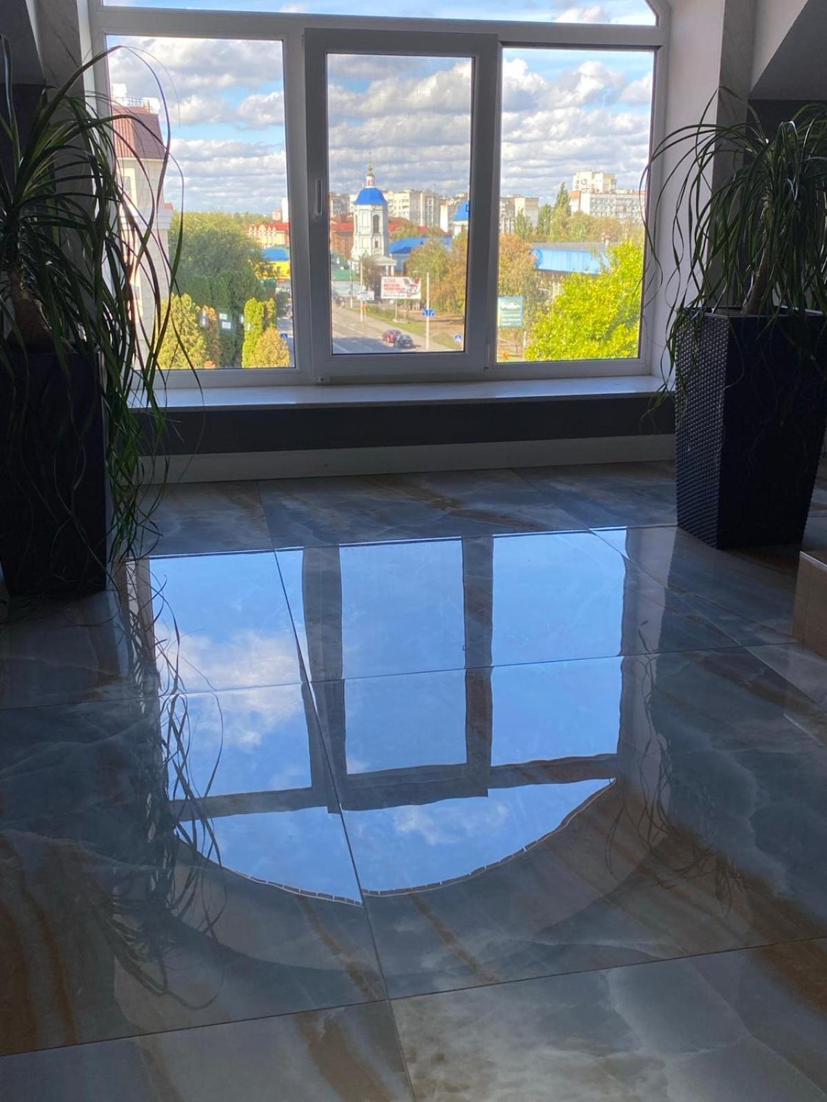 Gosudar Hotel Kropywnycki Zewnętrze zdjęcie